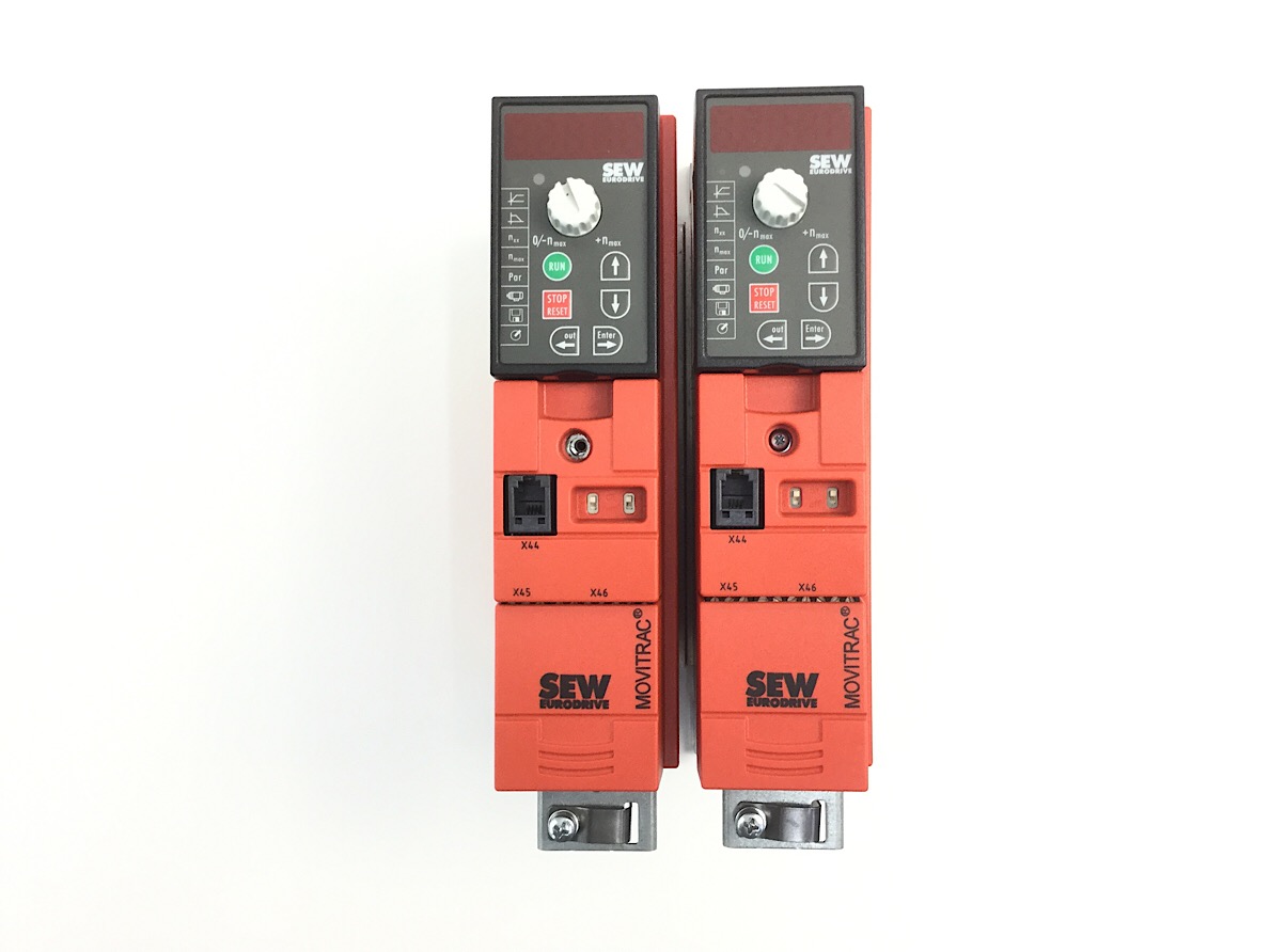 2x Sew-Eurodrive MC07B0004-2B1-4-00/FSC11B Frequenzumrichter Output:2,5A