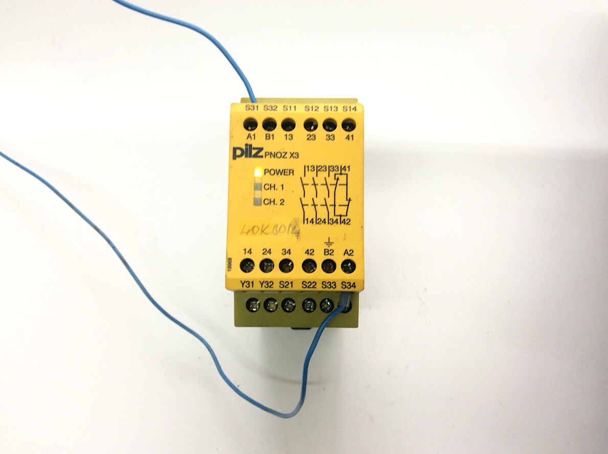 14er Set div Pilz zB PNOZ s4 C 24VDC 3n/o 1n/c Sicherheitsschalter